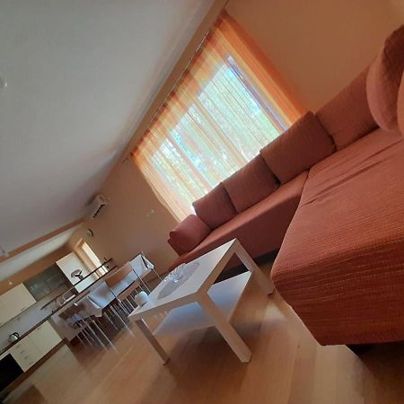 Holiday Home Anita Unesic Bagian luar foto