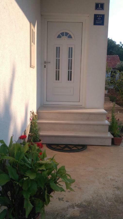 Holiday Home Anita Unesic Bagian luar foto